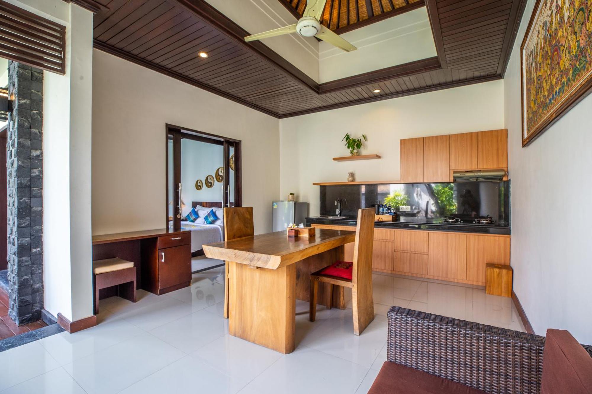 Kayu Suar Bali Luxury & *